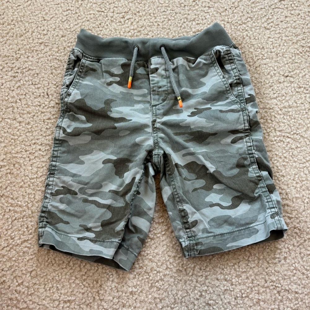 GAP Kids Little Boys Green Camo Shorts Size Small